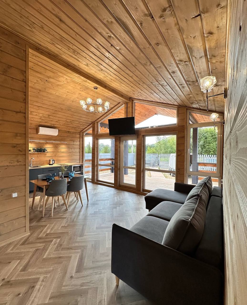 Летний интерьер гостевого дома